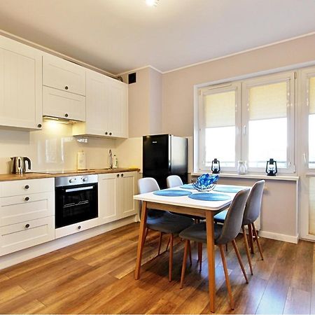 Апартаменты Apartament Kotwica Z Prywatnym Miejscem W Hali Garazowej Свиноуйсьце Экстерьер фото
