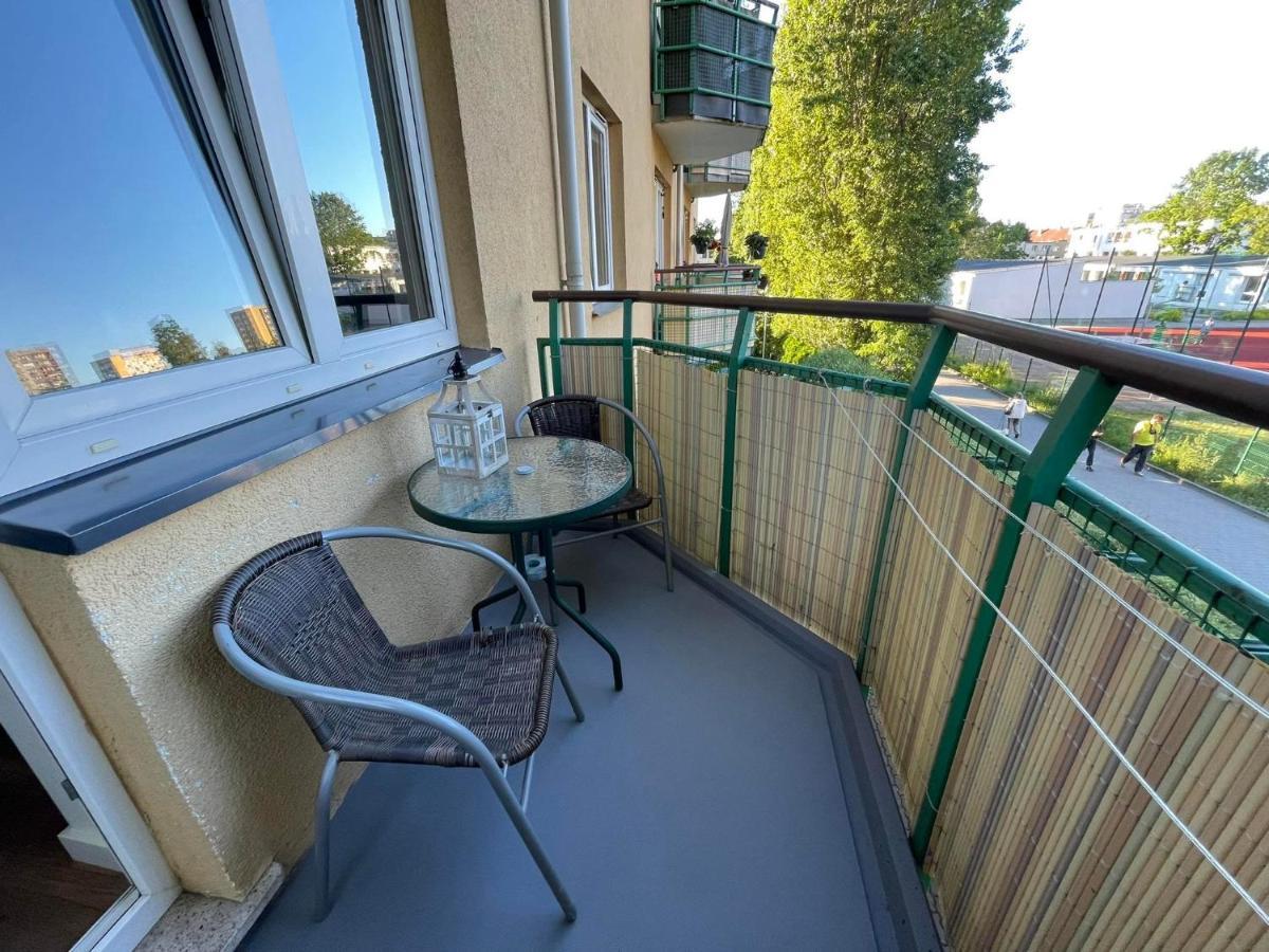 Апартаменты Apartament Kotwica Z Prywatnym Miejscem W Hali Garazowej Свиноуйсьце Экстерьер фото